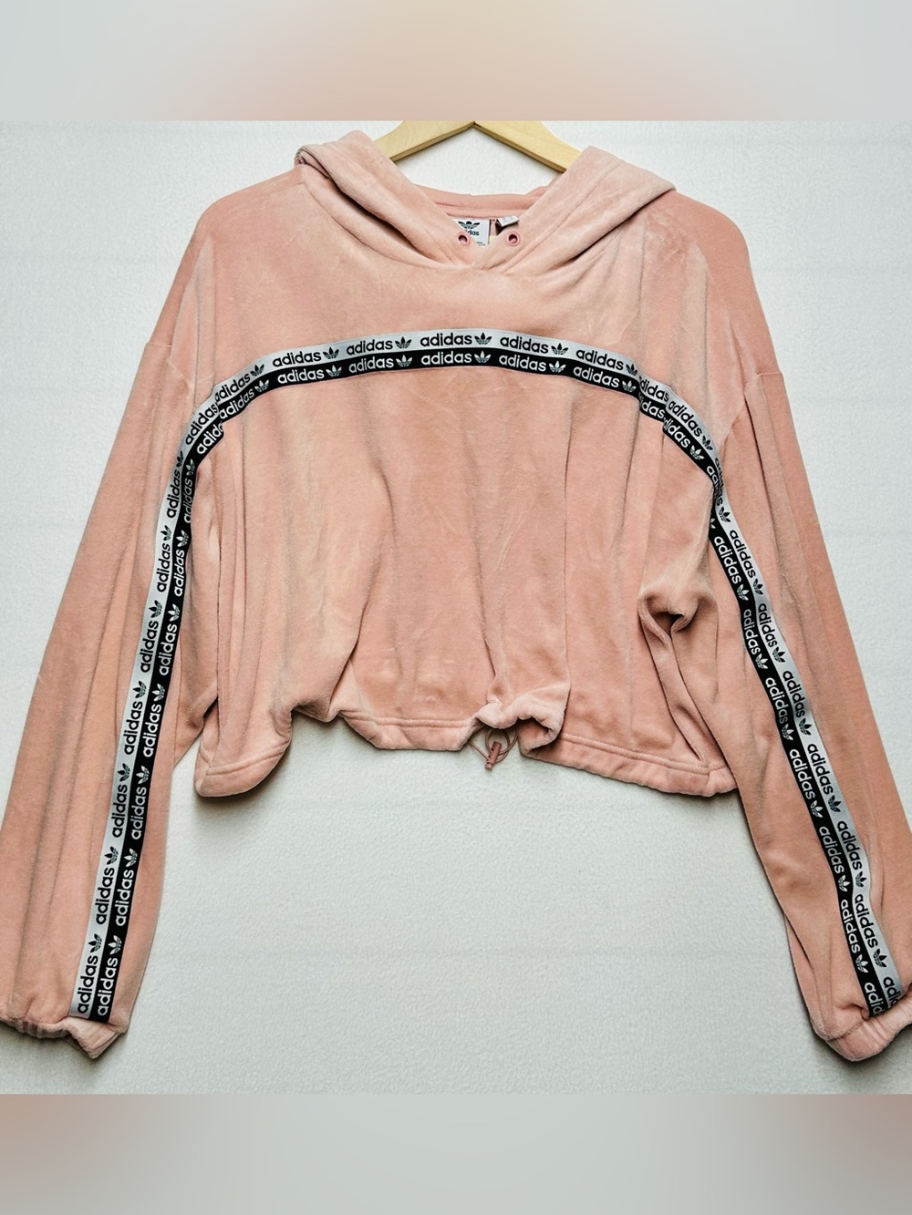 Adidas Originals Women’s L Pink Velour Cropped Hoodie Logo Tape Y2K - Picture 2 of 5